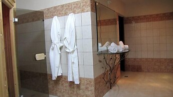 Palirria Hotel & Studios