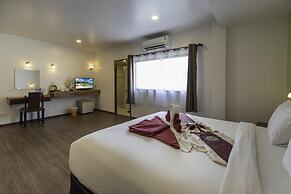 Crystal Bay Beach Resort