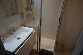 Hotel Asiris