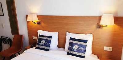 Hotel Asiris