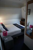 Hotel Asiris