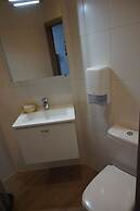 Hotel Asiris