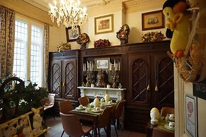 Hotel Asiris