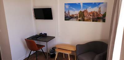 Hotel Asiris
