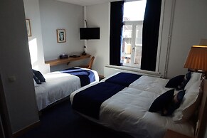 Hotel Asiris