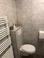 Hotel Asiris