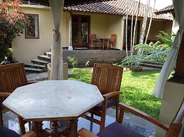 Lokasari Bungalows Spa & Gallery