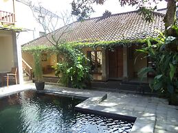 Lokasari Bungalows Spa & Gallery