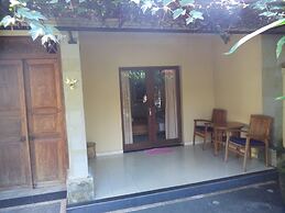 Lokasari Bungalows Spa & Gallery