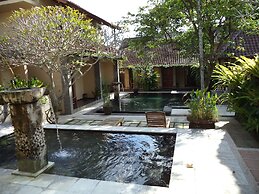 Lokasari Bungalows Spa & Gallery