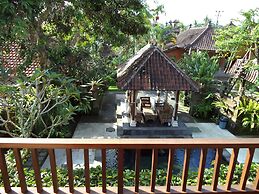 Lokasari Bungalows Spa & Gallery