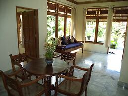 Lokasari Bungalows Spa & Gallery