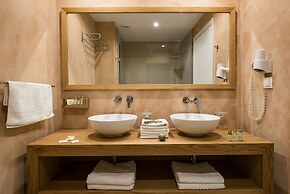 Petra Beach Hotel