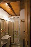 Likinia Hotel