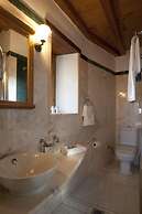 Likinia Hotel