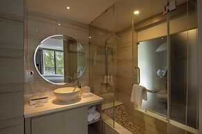 WorldHotels Long Beach Resort Phu Quoc