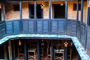 Gaun Ghar