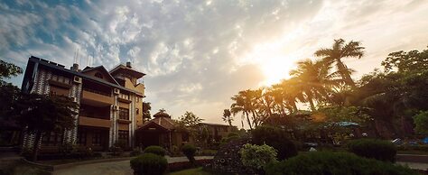 Safari Adventure Lodge