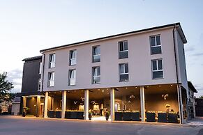 Hotel Leonardo