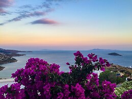 Andros Prive Suites