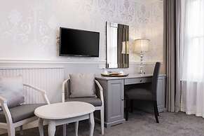 Lincoln House Hotel