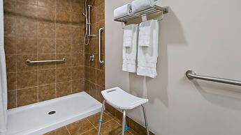 Best Western Plus Chateau Inn Sylvan Lake
