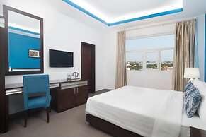 Al Hail Waves Hotel Managed By Centara