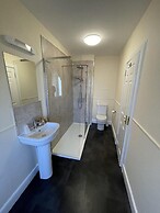 Glendevon Hotel