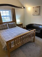 Whitehouse Guest House