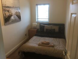 Whitehouse Guest House