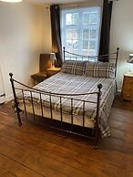 Whitehouse Guest House