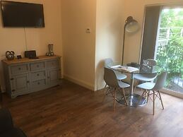 Whitehouse Guest House