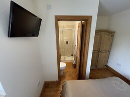 Whitehouse Guest House