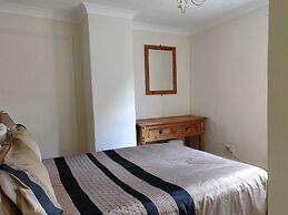 Whitehouse Guest House