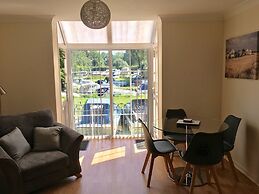 Whitehouse Guest House