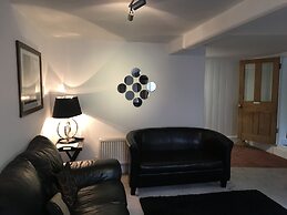 Whitehouse Guest House