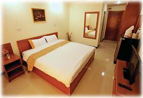 Rafael Mansion Bangkok Aiport