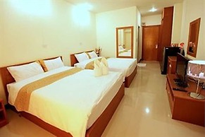 Rafael Mansion Bangkok Aiport