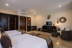 Hotel Ombak Sunset