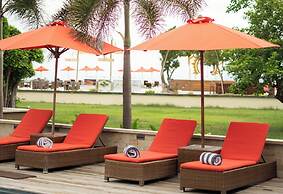 Hotel Ombak Sunset