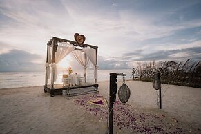 Hotel Ombak Sunset