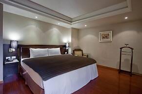 Deja Vu Hotel