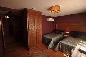Merial Hotel
