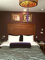 Merial Hotel