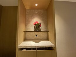 Grand Dragon Hotel