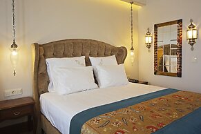 Azade Suites