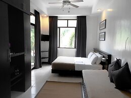 One Crescent Place
