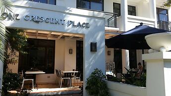 One Crescent Place