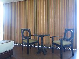 The Ritz Hotel at Garden Oases