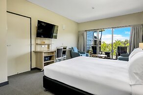 Kingfisher Bay Resort